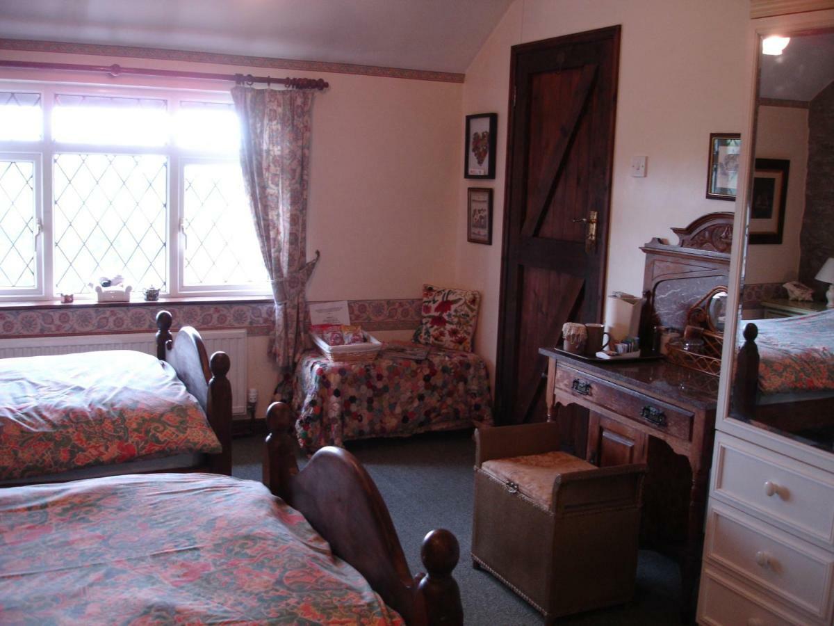 Five Saints Farmhouse B&B Pumpsaint Exteriör bild